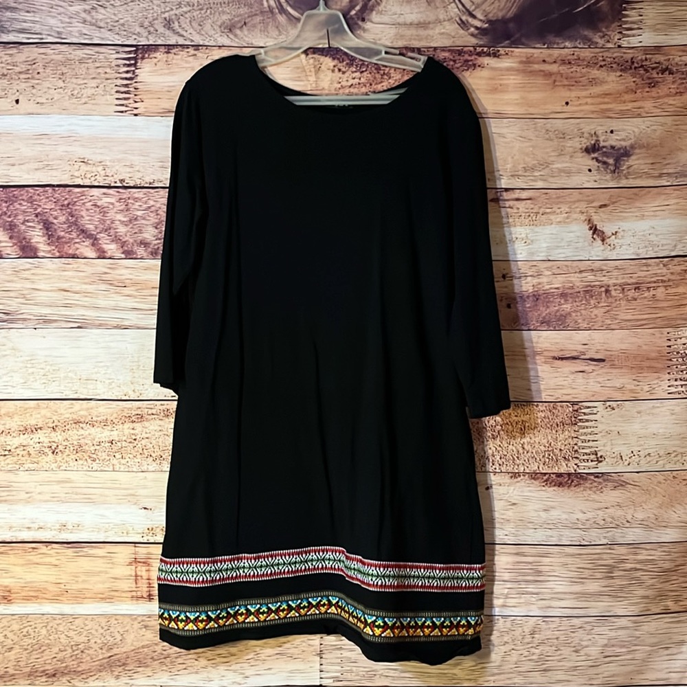 Thanth dress with embroidered hem. Size XL